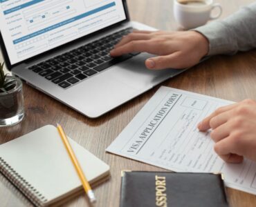 visa-application-form-laptop